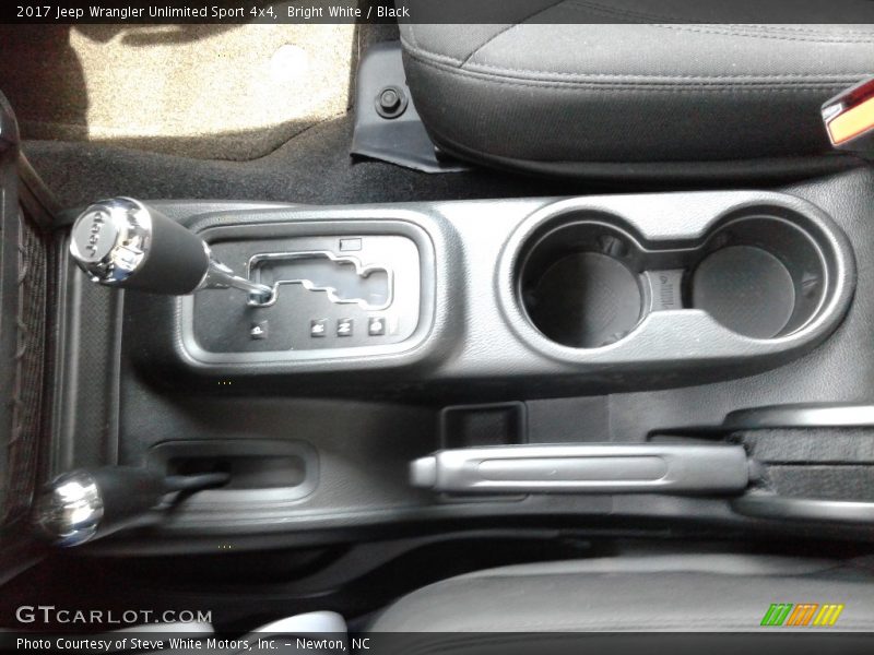 Bright White / Black 2017 Jeep Wrangler Unlimited Sport 4x4