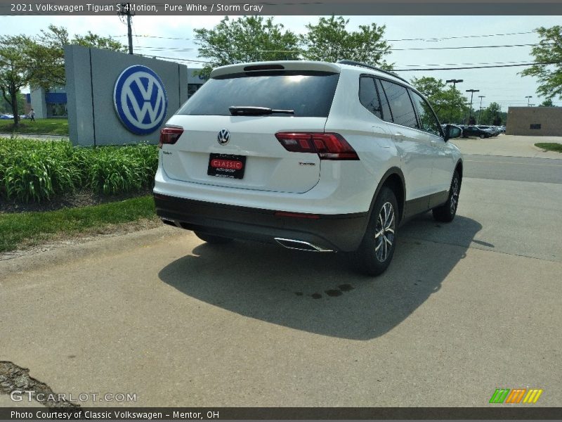 Pure White / Storm Gray 2021 Volkswagen Tiguan S 4Motion