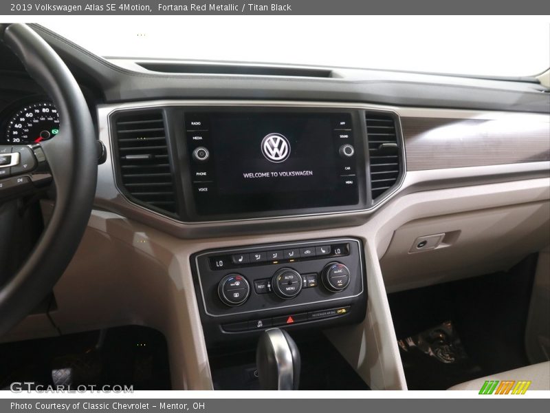 Fortana Red Metallic / Titan Black 2019 Volkswagen Atlas SE 4Motion