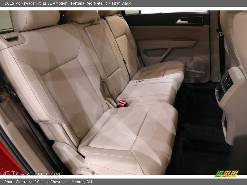 Fortana Red Metallic / Titan Black 2019 Volkswagen Atlas SE 4Motion