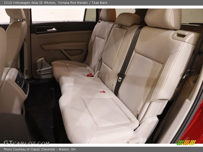 Fortana Red Metallic / Titan Black 2019 Volkswagen Atlas SE 4Motion