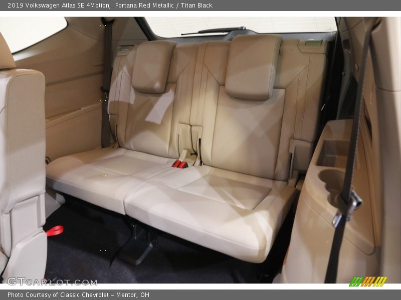 Fortana Red Metallic / Titan Black 2019 Volkswagen Atlas SE 4Motion