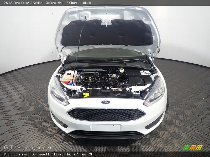 Oxford White / Charcoal Black 2018 Ford Focus S Sedan