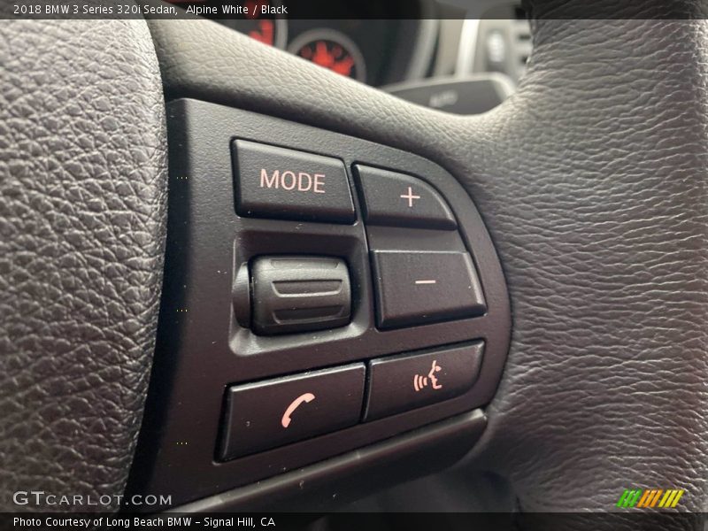 Alpine White / Black 2018 BMW 3 Series 320i Sedan