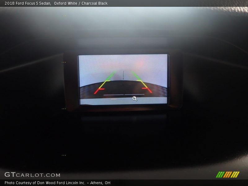 Oxford White / Charcoal Black 2018 Ford Focus S Sedan
