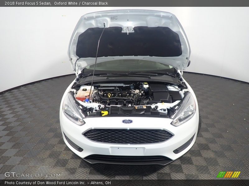 Oxford White / Charcoal Black 2018 Ford Focus S Sedan