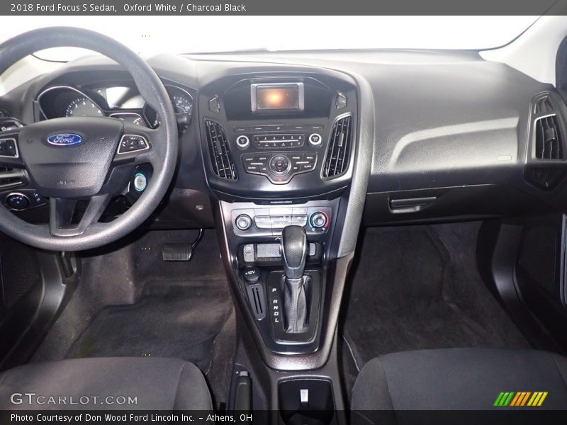 Oxford White / Charcoal Black 2018 Ford Focus S Sedan