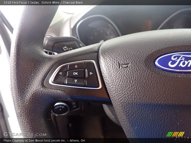 Oxford White / Charcoal Black 2018 Ford Focus S Sedan