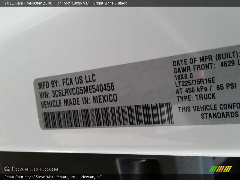 Bright White / Black 2021 Ram ProMaster 2500 High Roof Cargo Van