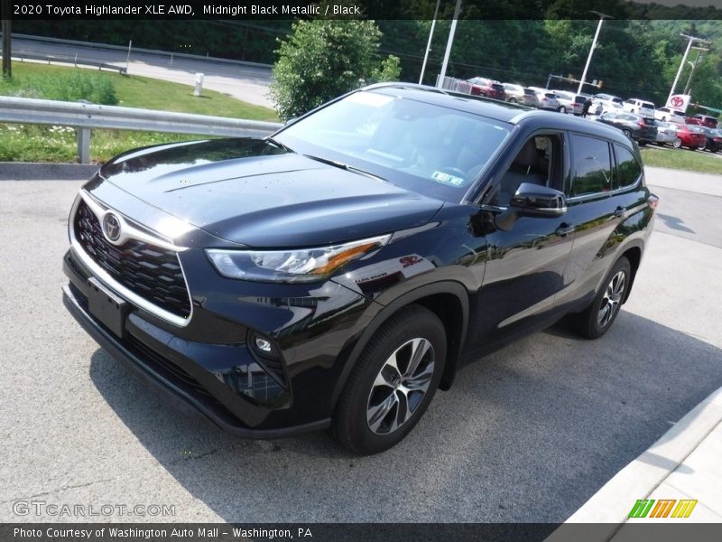Midnight Black Metallic / Black 2020 Toyota Highlander XLE AWD