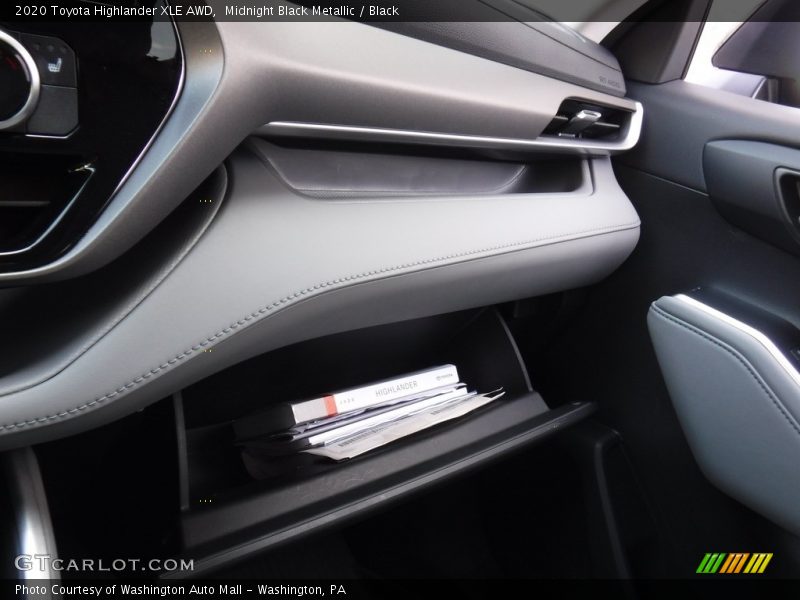 Midnight Black Metallic / Black 2020 Toyota Highlander XLE AWD