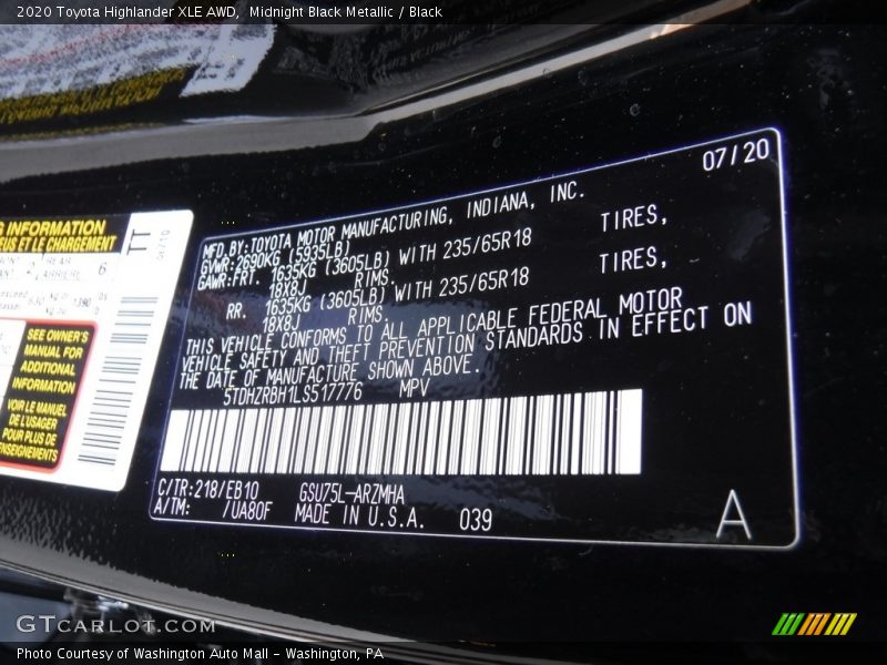 Midnight Black Metallic / Black 2020 Toyota Highlander XLE AWD