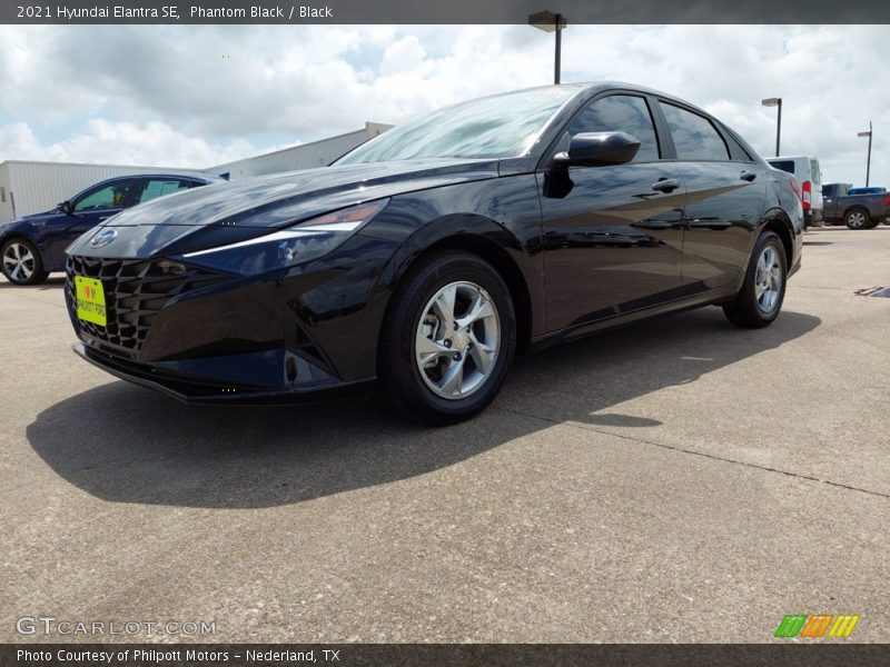 Phantom Black / Black 2021 Hyundai Elantra SE