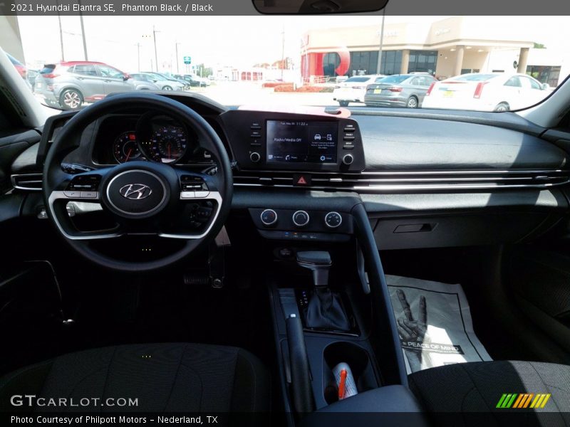 Phantom Black / Black 2021 Hyundai Elantra SE