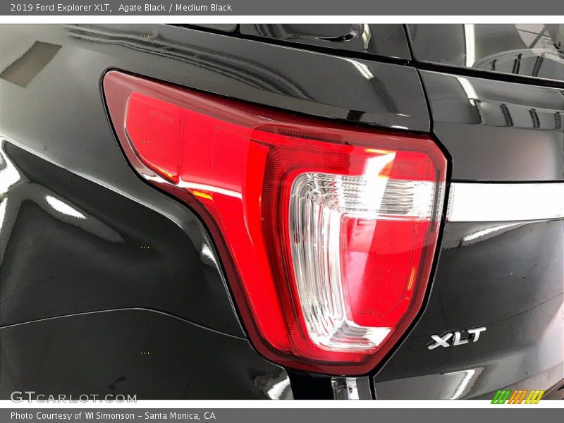 Agate Black / Medium Black 2019 Ford Explorer XLT