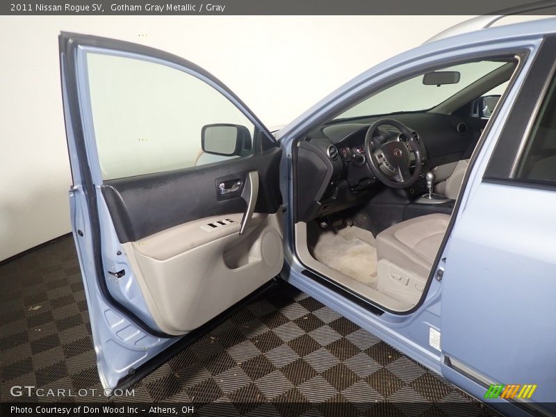 Gotham Gray Metallic / Gray 2011 Nissan Rogue SV