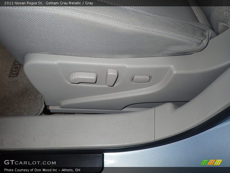 Gotham Gray Metallic / Gray 2011 Nissan Rogue SV