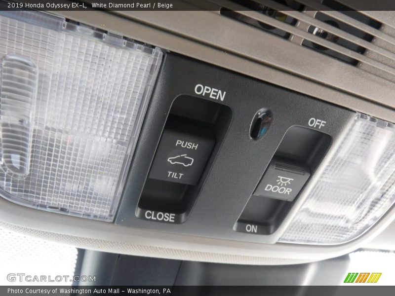 White Diamond Pearl / Beige 2019 Honda Odyssey EX-L