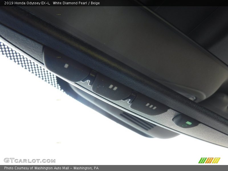 White Diamond Pearl / Beige 2019 Honda Odyssey EX-L