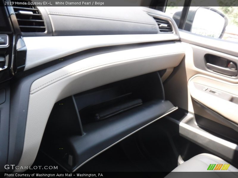 White Diamond Pearl / Beige 2019 Honda Odyssey EX-L