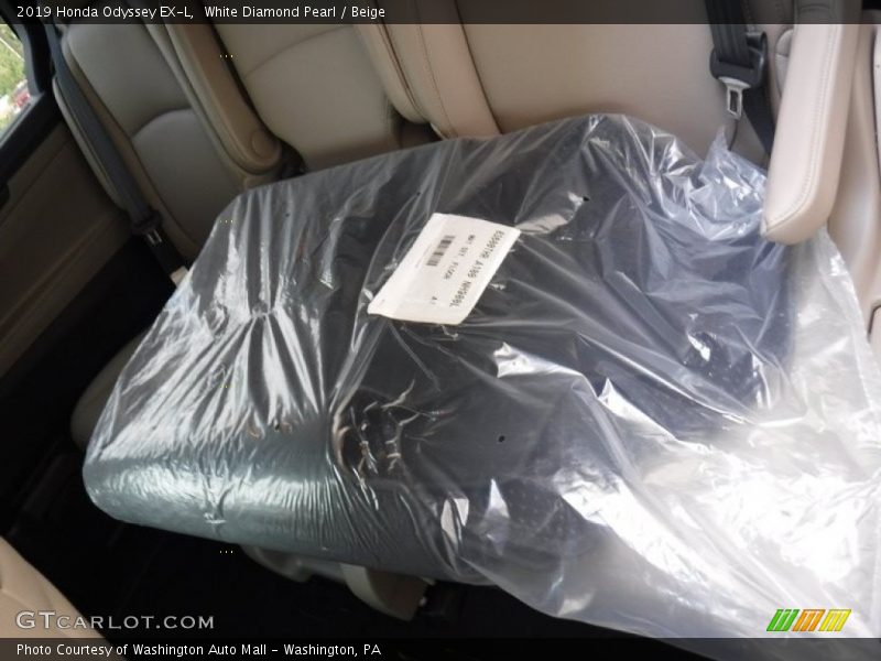White Diamond Pearl / Beige 2019 Honda Odyssey EX-L