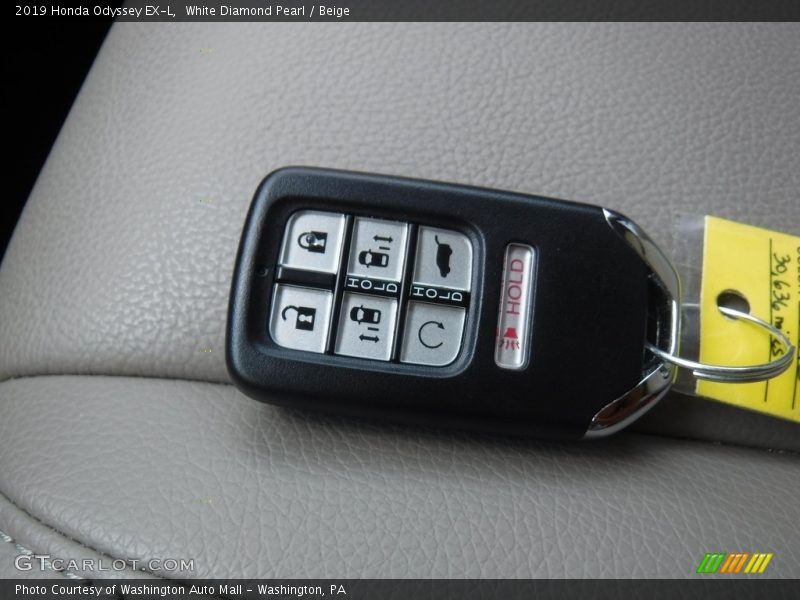 White Diamond Pearl / Beige 2019 Honda Odyssey EX-L