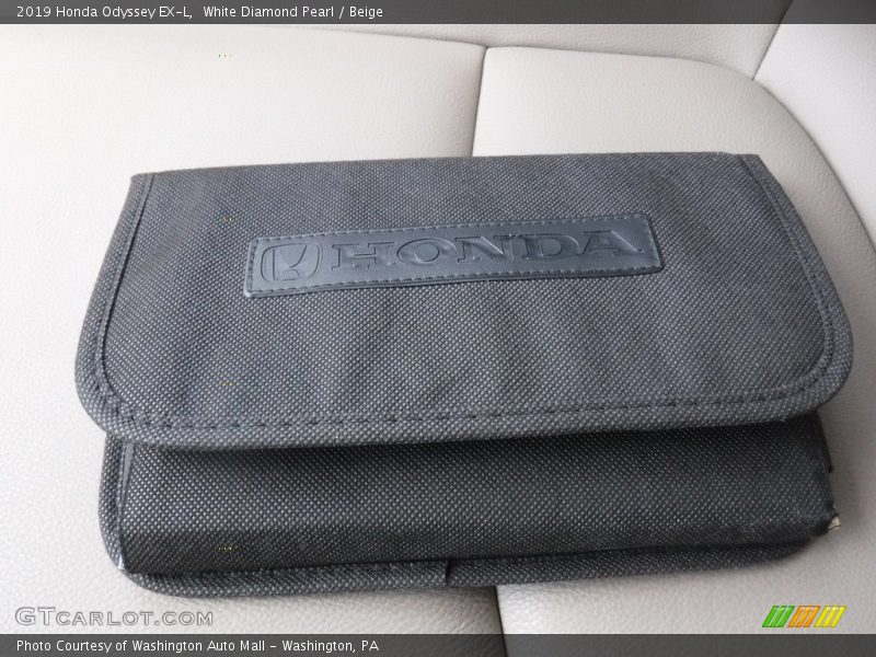 White Diamond Pearl / Beige 2019 Honda Odyssey EX-L