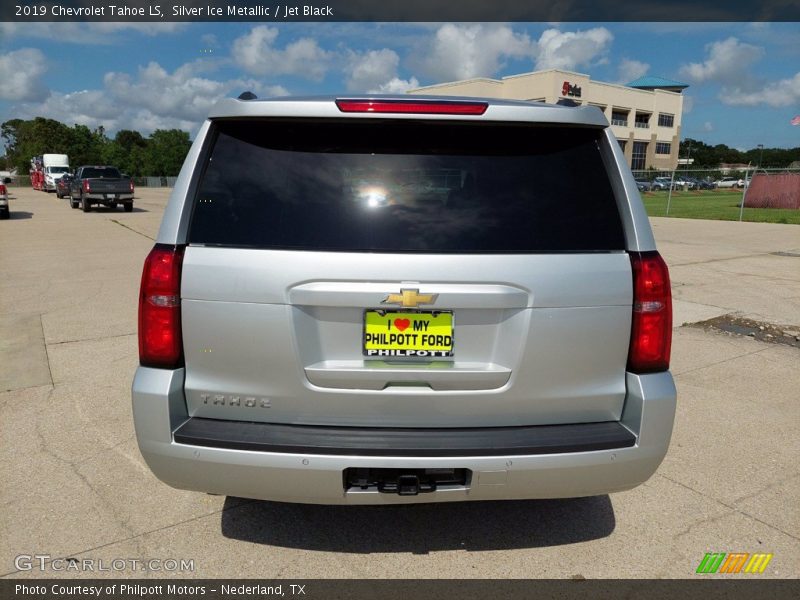 Silver Ice Metallic / Jet Black 2019 Chevrolet Tahoe LS