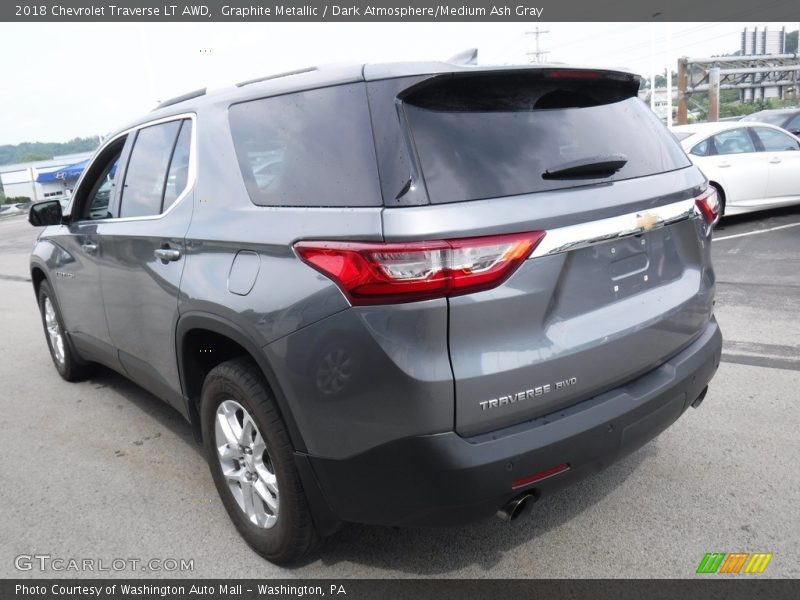 Graphite Metallic / Dark Atmosphere/Medium Ash Gray 2018 Chevrolet Traverse LT AWD