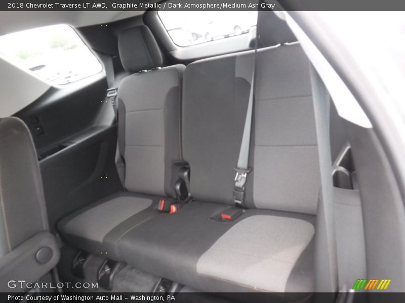 Graphite Metallic / Dark Atmosphere/Medium Ash Gray 2018 Chevrolet Traverse LT AWD