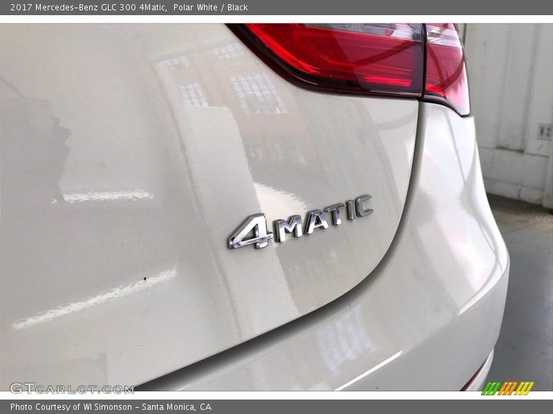 Polar White / Black 2017 Mercedes-Benz GLC 300 4Matic