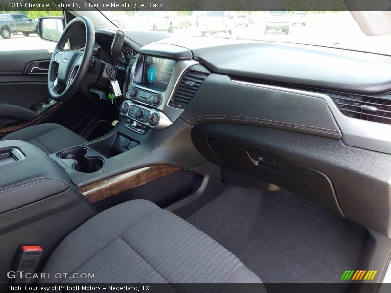 Silver Ice Metallic / Jet Black 2019 Chevrolet Tahoe LS