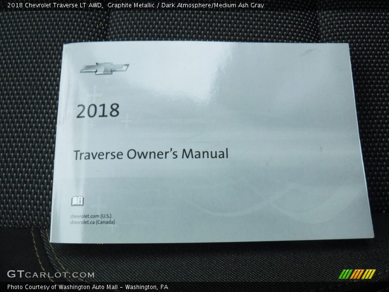 Graphite Metallic / Dark Atmosphere/Medium Ash Gray 2018 Chevrolet Traverse LT AWD