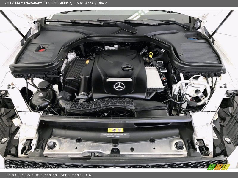 Polar White / Black 2017 Mercedes-Benz GLC 300 4Matic