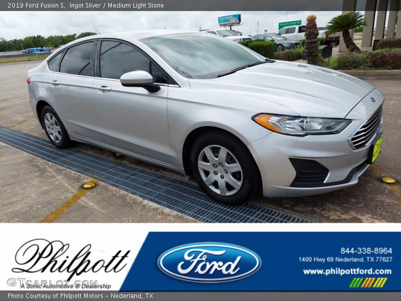Ingot Silver / Medium Light Stone 2019 Ford Fusion S