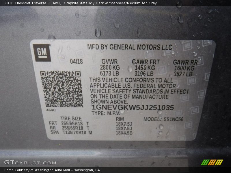 Graphite Metallic / Dark Atmosphere/Medium Ash Gray 2018 Chevrolet Traverse LT AWD