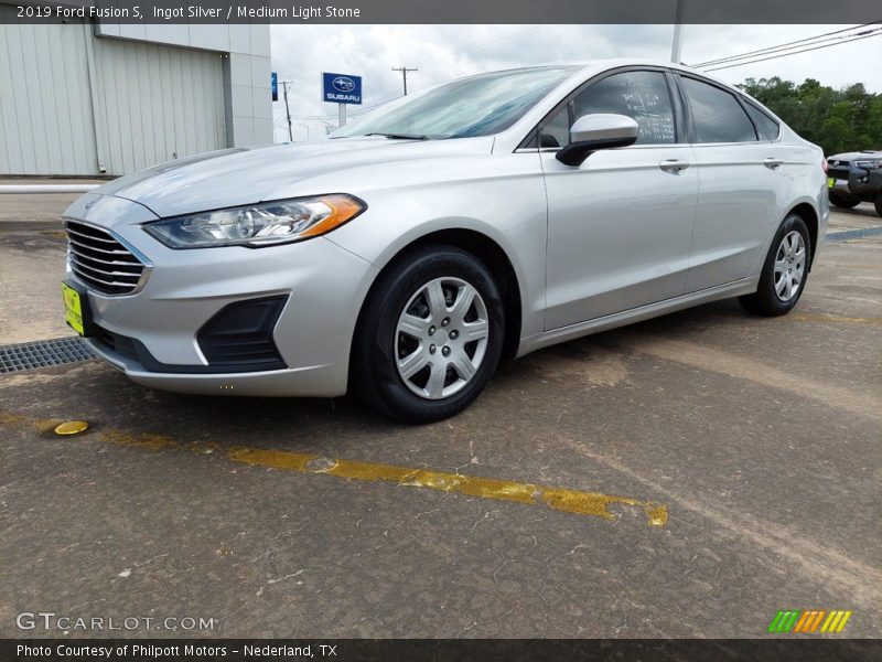 Ingot Silver / Medium Light Stone 2019 Ford Fusion S
