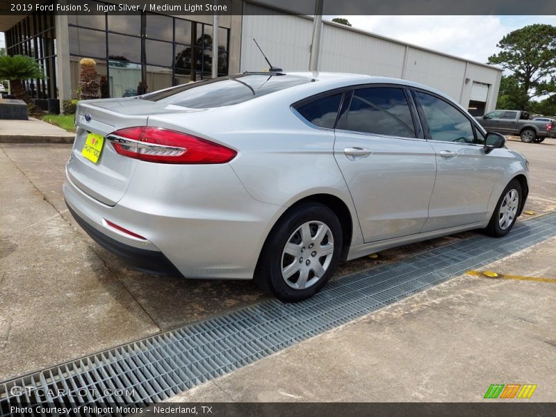 Ingot Silver / Medium Light Stone 2019 Ford Fusion S