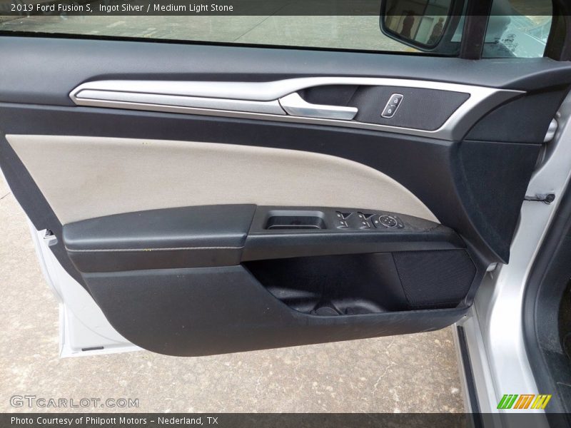 Ingot Silver / Medium Light Stone 2019 Ford Fusion S