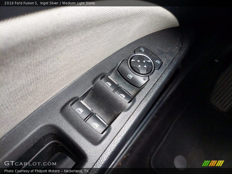 Ingot Silver / Medium Light Stone 2019 Ford Fusion S