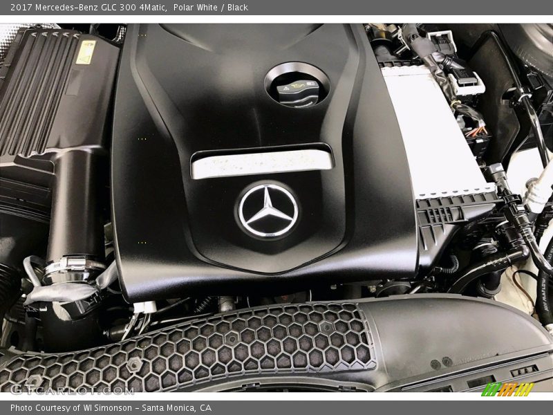 Polar White / Black 2017 Mercedes-Benz GLC 300 4Matic
