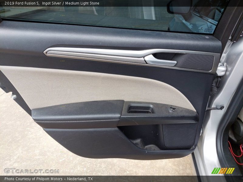 Ingot Silver / Medium Light Stone 2019 Ford Fusion S