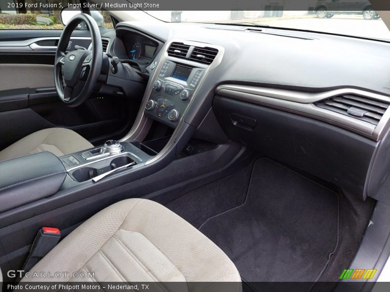 Ingot Silver / Medium Light Stone 2019 Ford Fusion S