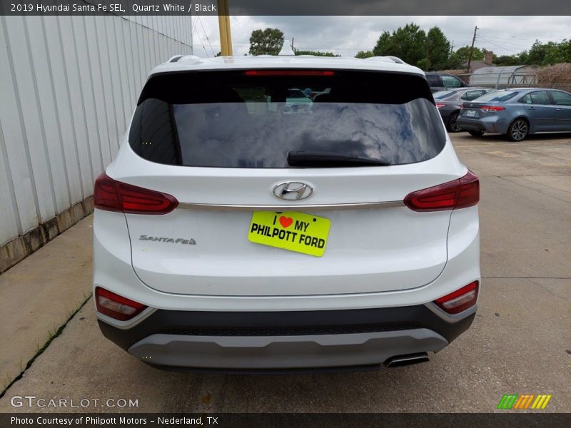 Quartz White / Black 2019 Hyundai Santa Fe SEL