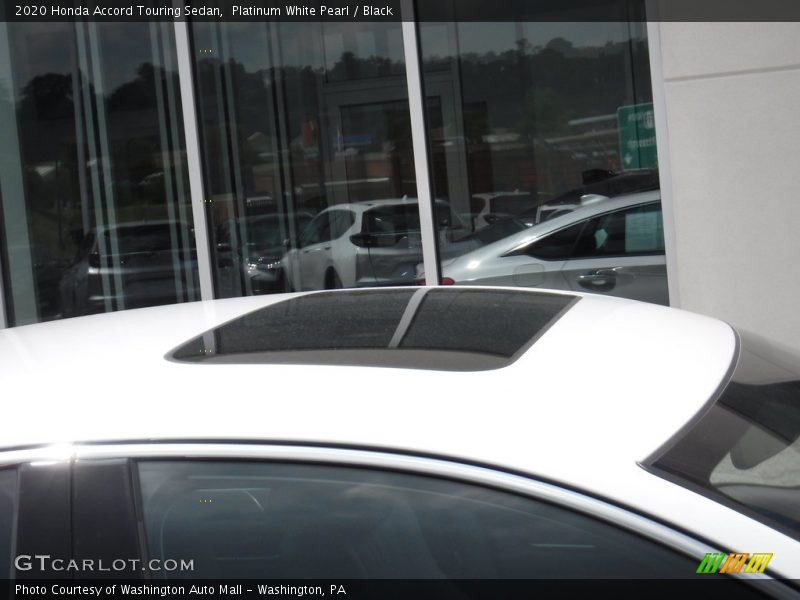 Platinum White Pearl / Black 2020 Honda Accord Touring Sedan