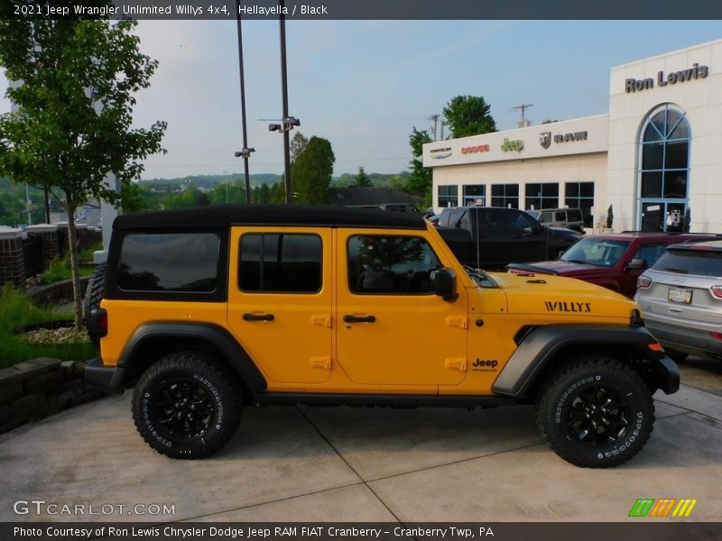 Hellayella / Black 2021 Jeep Wrangler Unlimited Willys 4x4