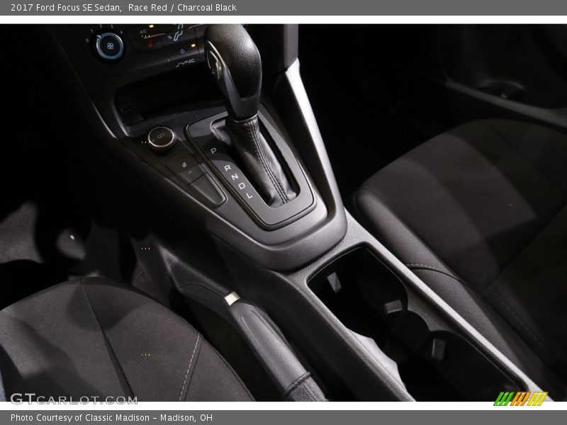 Race Red / Charcoal Black 2017 Ford Focus SE Sedan