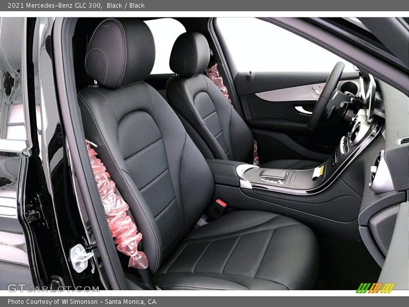 Black / Black 2021 Mercedes-Benz GLC 300
