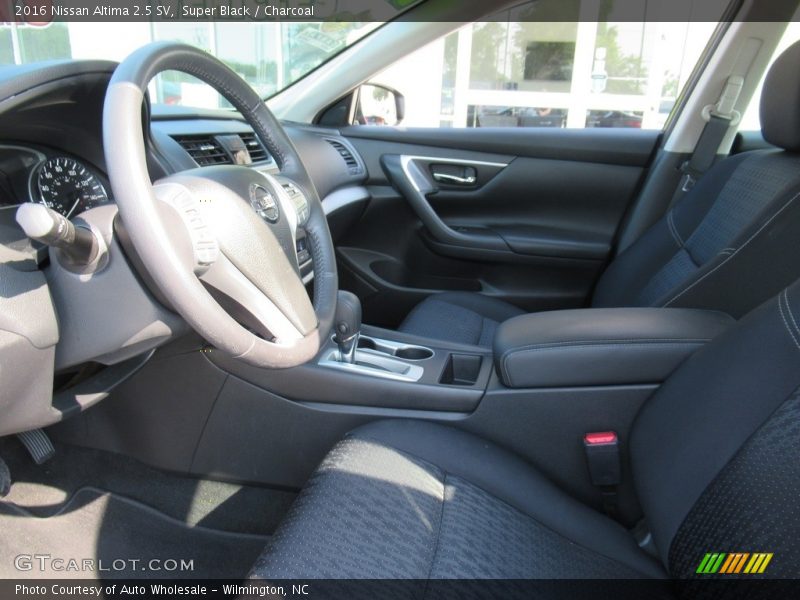 Super Black / Charcoal 2016 Nissan Altima 2.5 SV