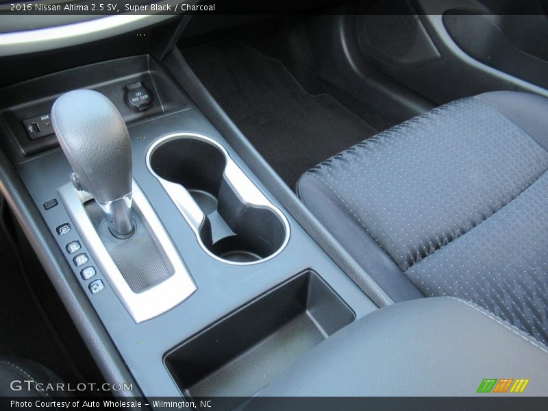 Super Black / Charcoal 2016 Nissan Altima 2.5 SV